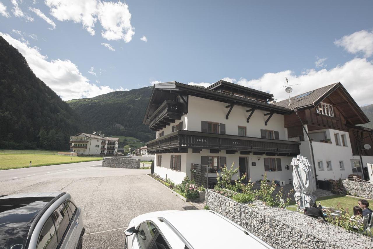 Village Charme Molini di Tures Exteriör bild